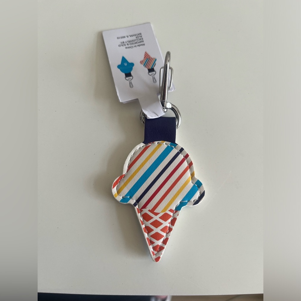 NWT Aldi ice cream cone Keychain Quarter Holder
